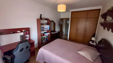 Apartamento T3 para Venda em Marvila, Ribeira Santarém, São Salvador, São Nicolau