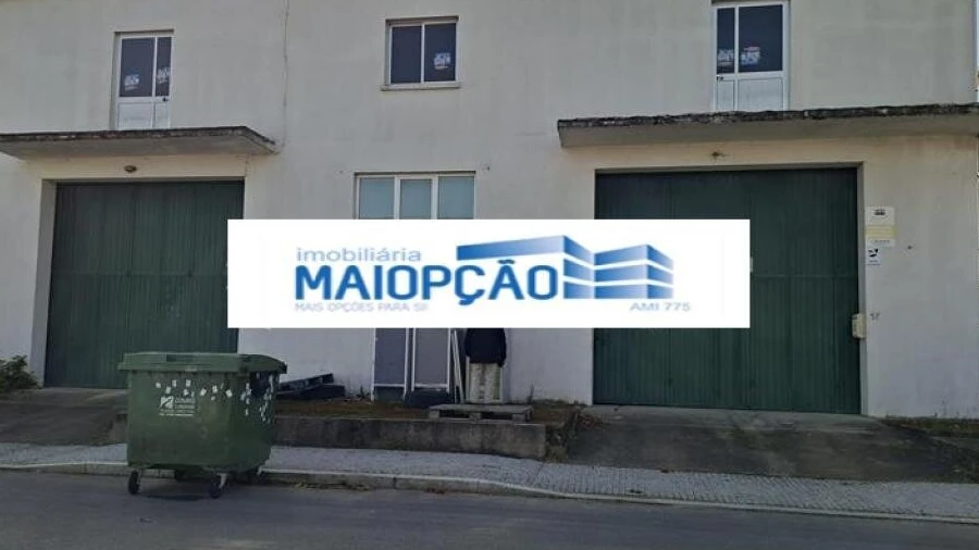 Armazém para Venda em Mogadouro, Valverde, Vale de Porco e Vilar de Rei