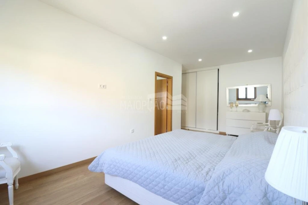 Moradia T5 para Venda em Sé, Santa Maria e Meixedo Foto 16