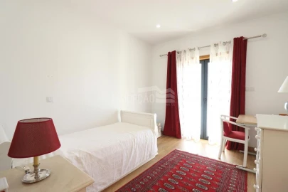 Moradia T5 para Venda em Sé, Santa Maria e Meixedo