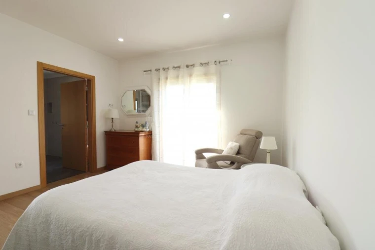 Moradia T5 para Venda em Sé, Santa Maria e Meixedo Foto 4