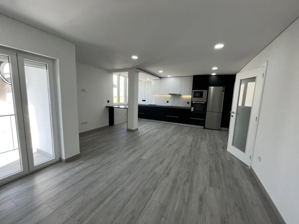 Apartamento T2 para Venda em Guarda Foto 3