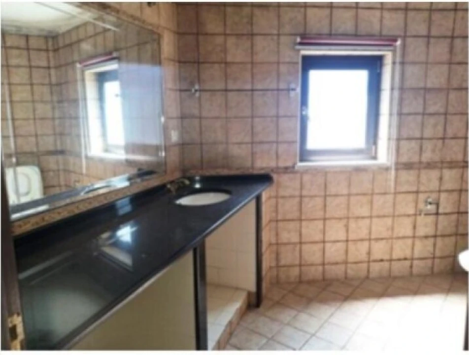 Moradia T3 para Venda em Oliveira do Conde Foto 5