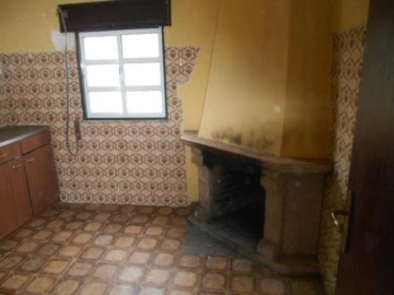 Moradia T2 para Venda em Forno Telheiro