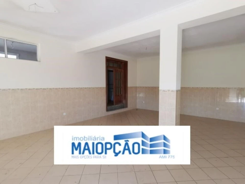 Armazém para Venda em Préstimo e Macieira de Alcoba Foto 4