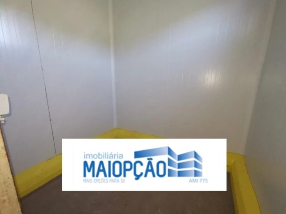 Armazém para Venda em Préstimo e Macieira de Alcoba Foto 12