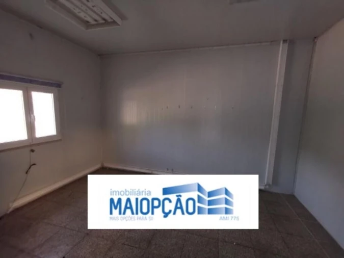Armazém para Venda em Préstimo e Macieira de Alcoba Foto 25