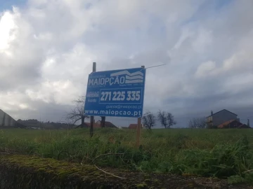 Terreno para Venda em Sabugal e Aldeia de Santo António
