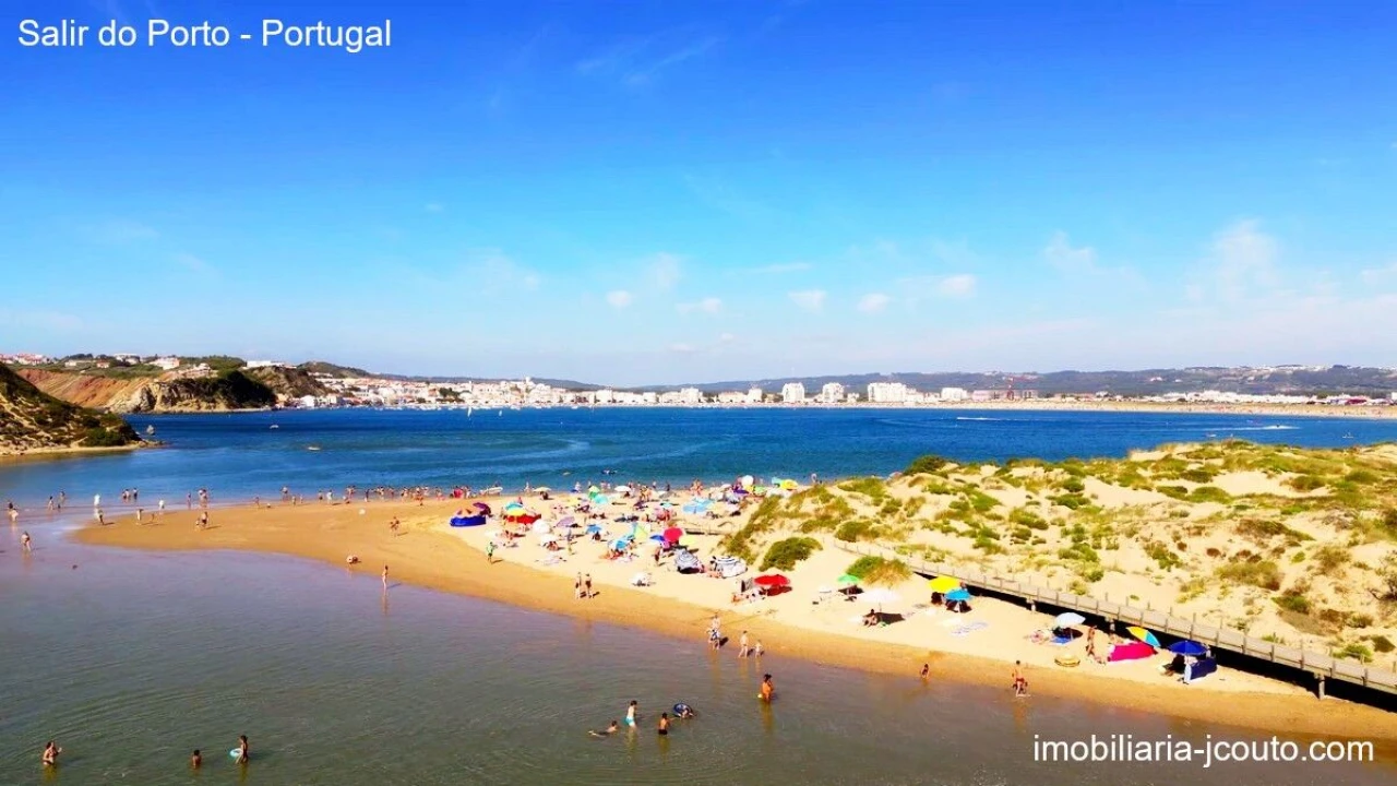 Terreno para Venda em Tornada e Salir do Porto Foto 17