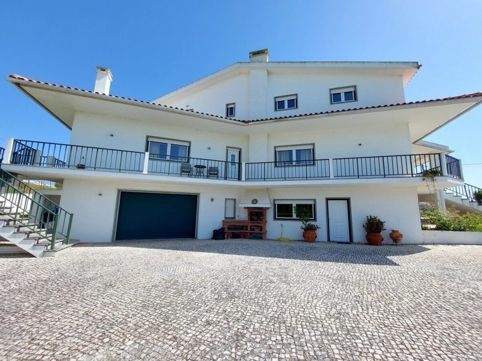 Moradia T4 para Venda em Bombarral e Vale Covo Foto 5