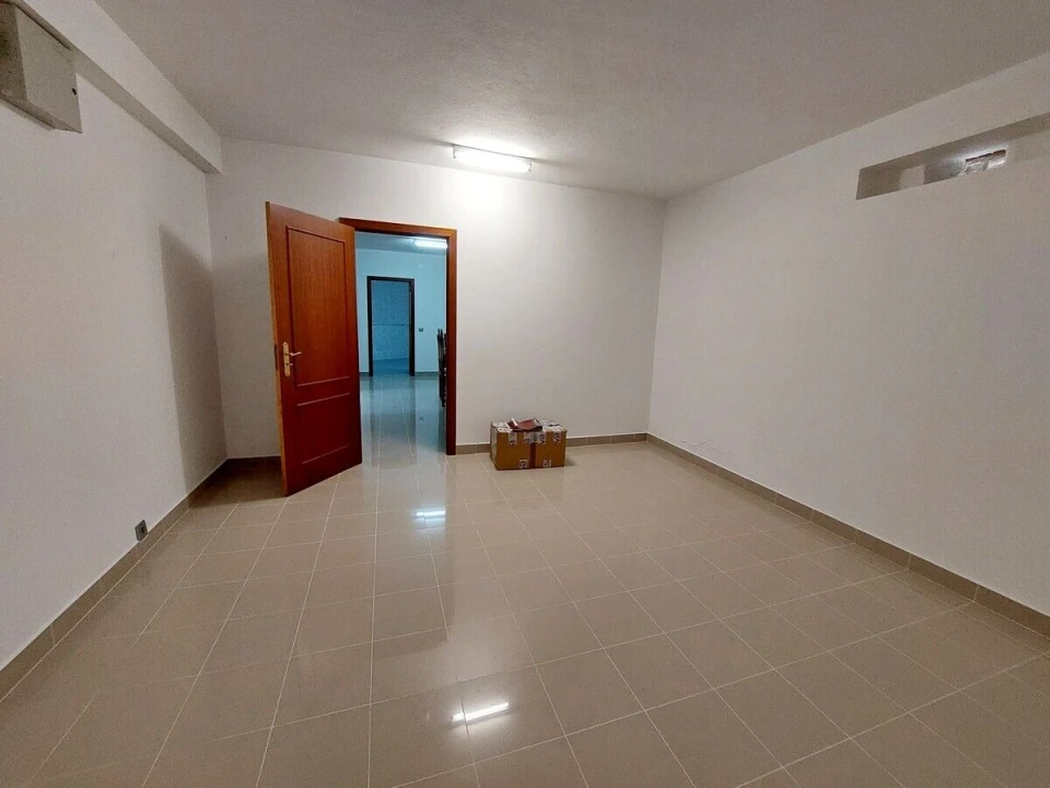 Moradia T4 para Venda em Bombarral e Vale Covo Foto 9