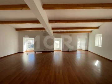 Prédio para Venda em Sé e São Lourenço