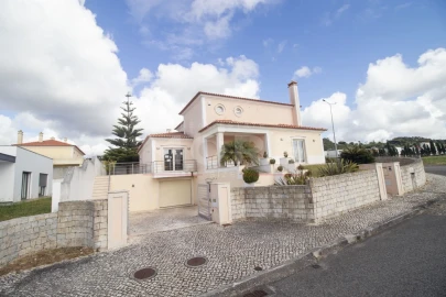 Moradia T5 para Venda em Tornada e Salir do Porto