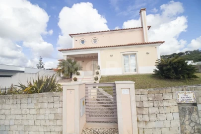 Moradia T5 para Venda em Tornada e Salir do Porto