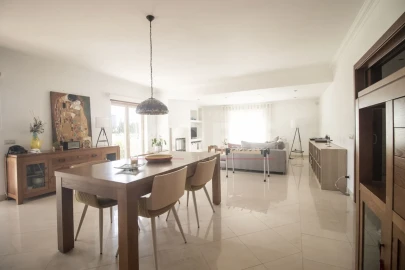 Moradia T5 para Venda em Tornada e Salir do Porto