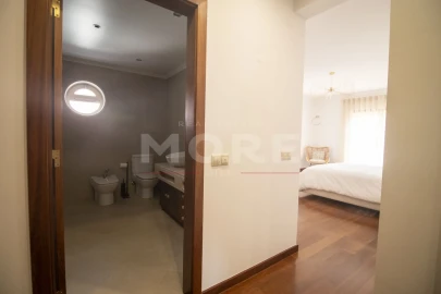 Moradia T5 para Venda em Tornada e Salir do Porto