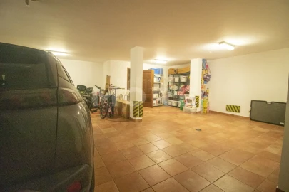 Moradia T5 para Venda em Tornada e Salir do Porto