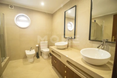 Moradia T5 para Venda em Tornada e Salir do Porto