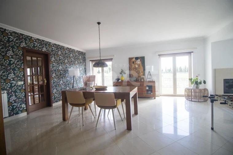 Moradia T5 para Venda em Tornada e Salir do Porto Foto 5