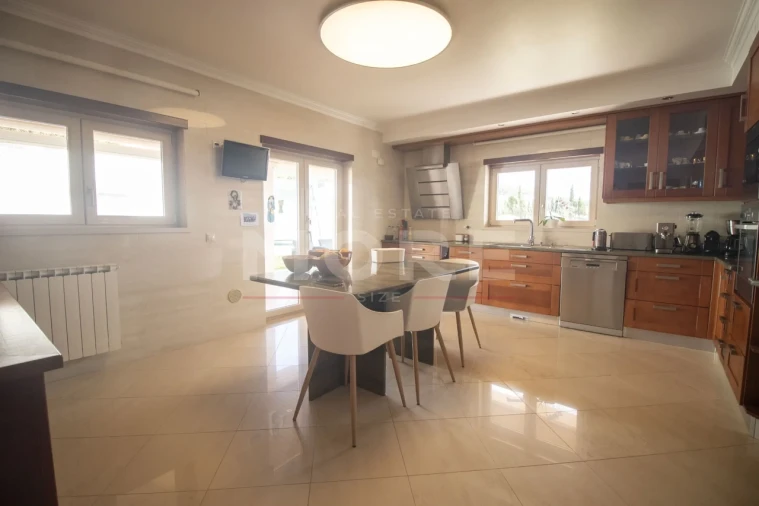 Moradia T5 para Venda em Tornada e Salir do Porto Foto 42