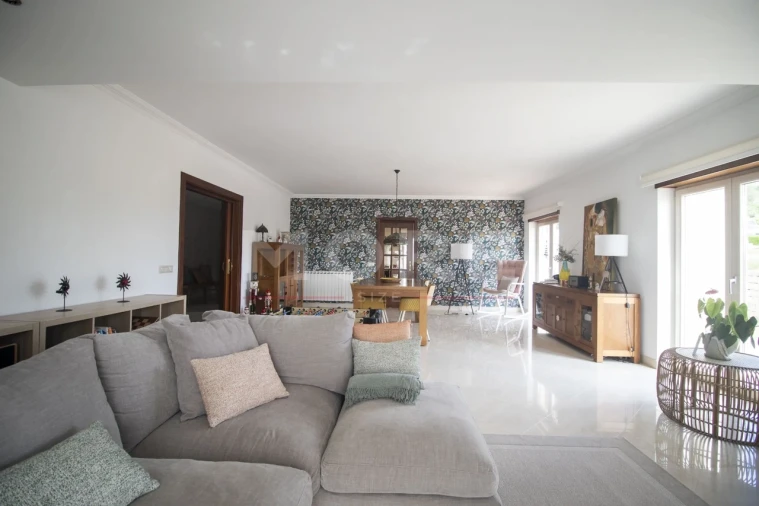 Moradia T5 para Venda em Tornada e Salir do Porto Foto 6