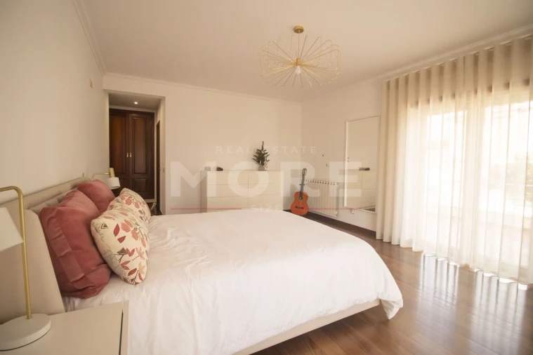 Moradia T5 para Venda em Tornada e Salir do Porto Foto 33