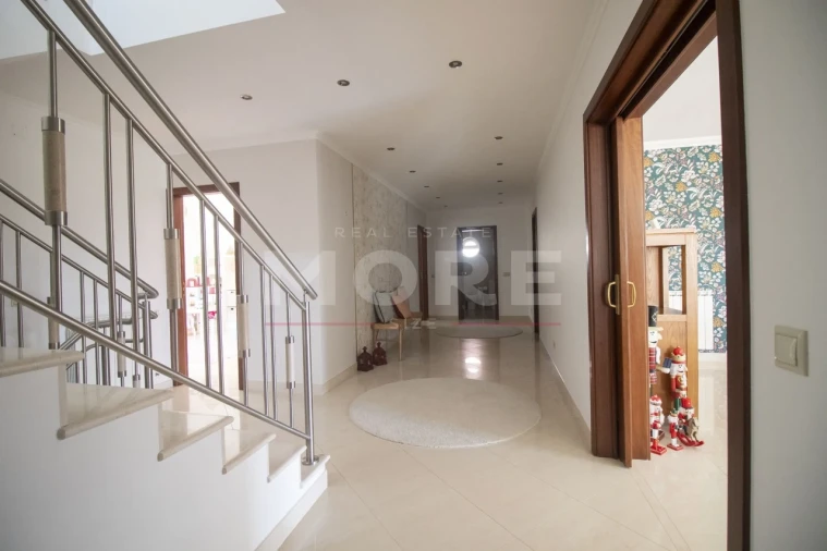 Moradia T5 para Venda em Tornada e Salir do Porto Foto 9