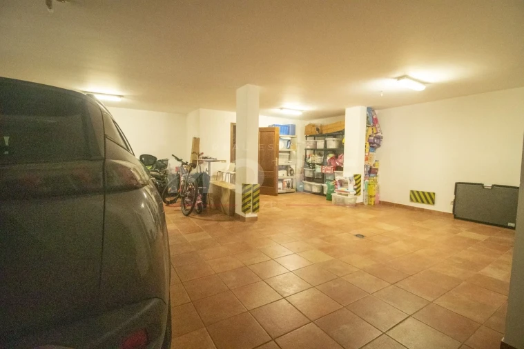 Moradia T5 para Venda em Tornada e Salir do Porto Foto 47