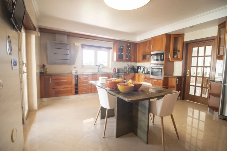 Moradia T5 para Venda em Tornada e Salir do Porto Foto 43