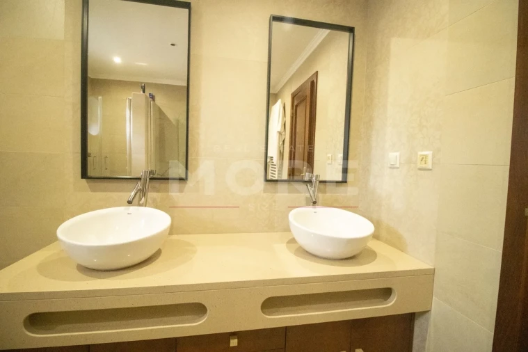 Moradia T5 para Venda em Tornada e Salir do Porto Foto 39