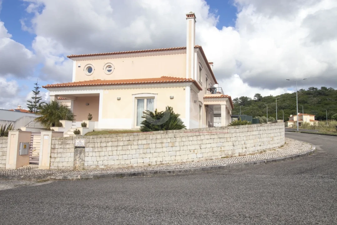 Moradia T5 para Venda em Tornada e Salir do Porto Foto 59