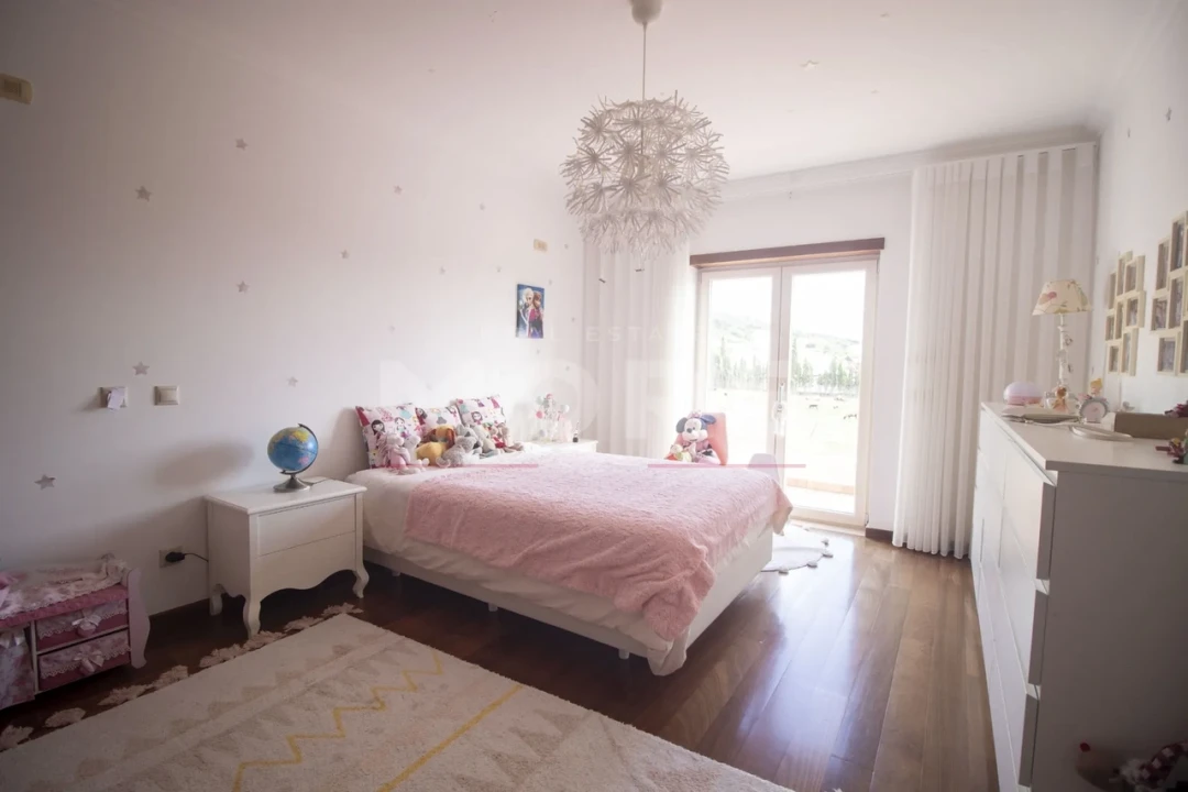 Moradia T5 para Venda em Tornada e Salir do Porto Foto 28