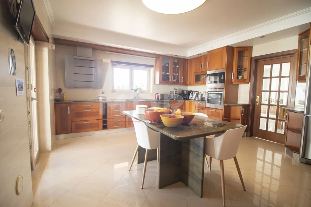 Moradia T5 para Venda em Tornada e Salir do Porto Foto 43