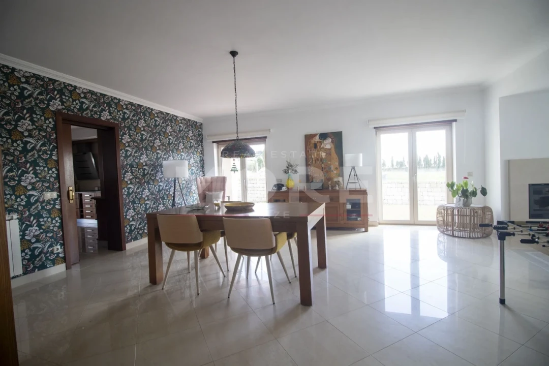 Moradia T5 para Venda em Tornada e Salir do Porto Foto 8