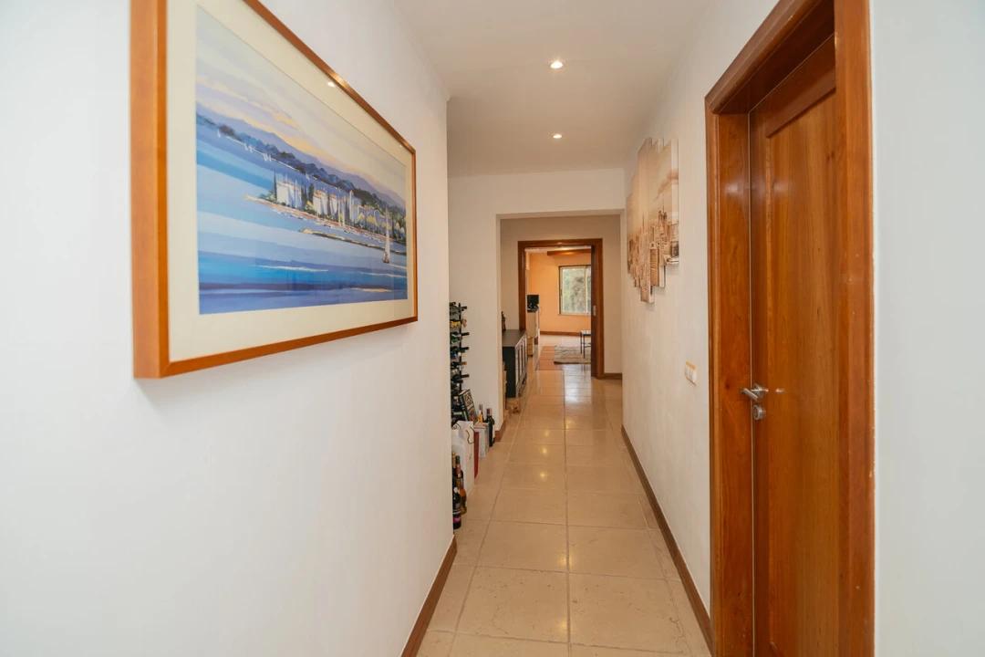 Apartamento T2 para Venda em Estômbar e Parchal Foto 5