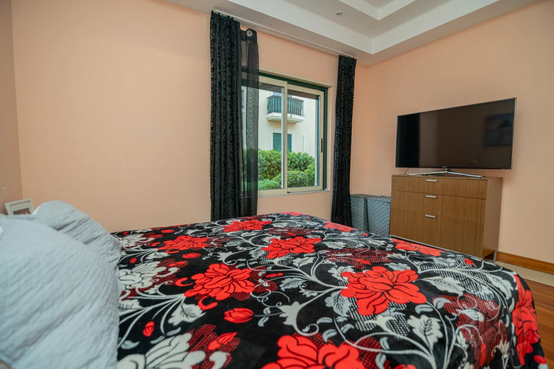 Apartamento T2 para Venda em Estômbar e Parchal Foto 18