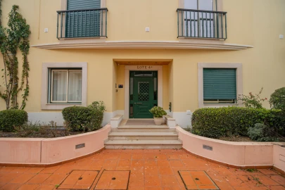 Apartamento T2 para Venda em Estômbar e Parchal