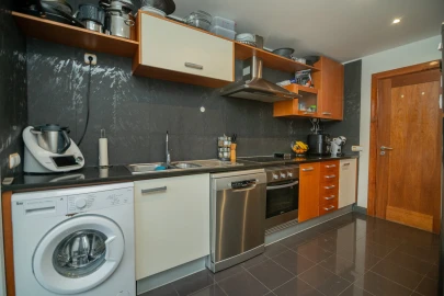 Apartamento T2 para Venda em Estômbar e Parchal