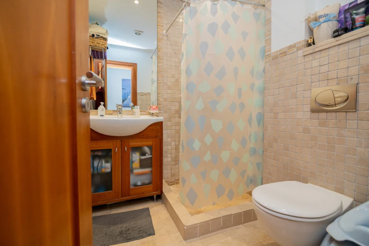 Apartamento T2 para Venda em Estômbar e Parchal Foto 22