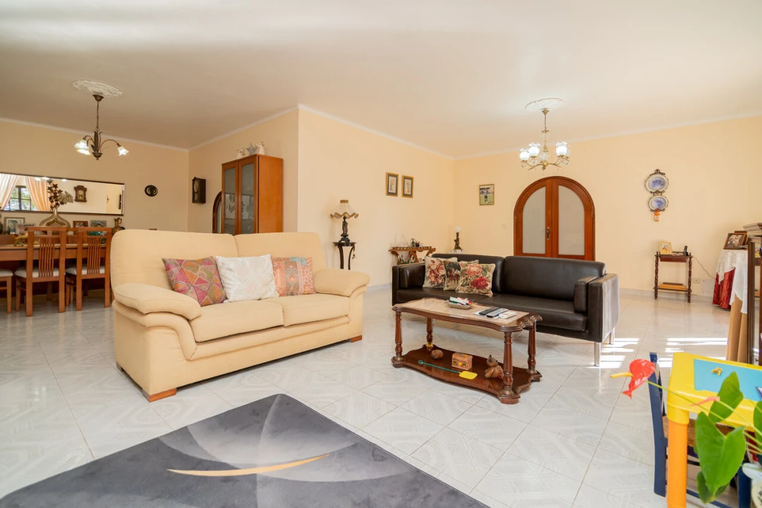 Moradia T3 para Venda em São Bartolomeu de Messines Foto 6