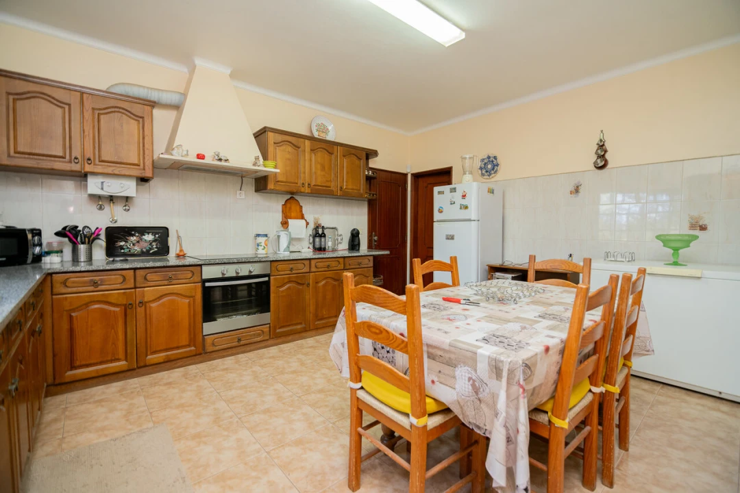 Moradia T3 para Venda em São Bartolomeu de Messines Foto 14