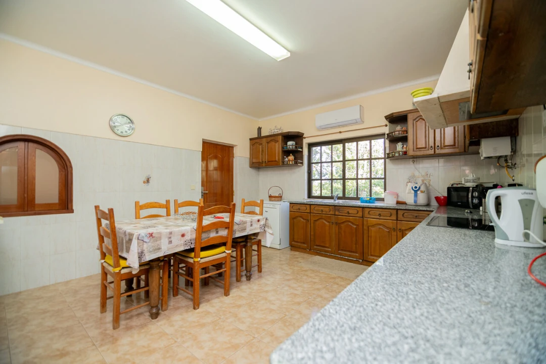 Moradia T3 para Venda em São Bartolomeu de Messines Foto 15