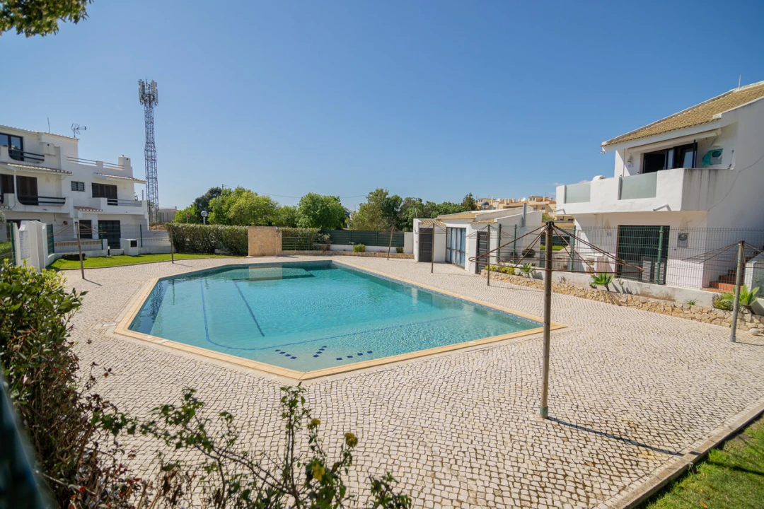 Apartamento T1 para Venda em Lagos (São Sebastião e Santa Maria) Foto 1