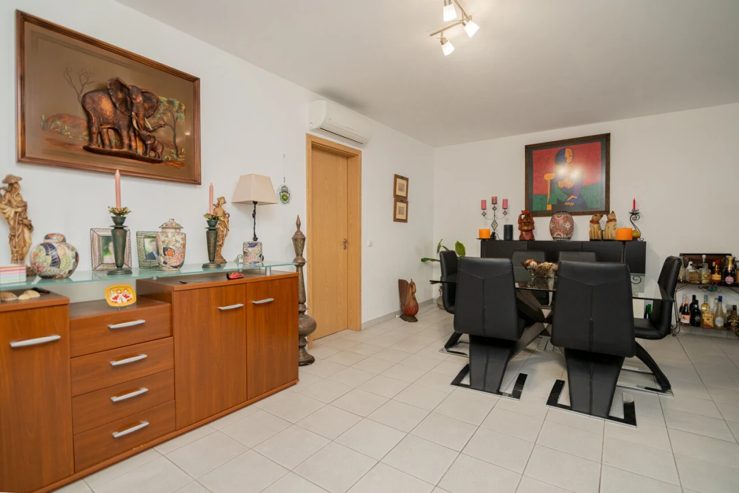 Apartamento T3 para Venda em Portimão Foto 8