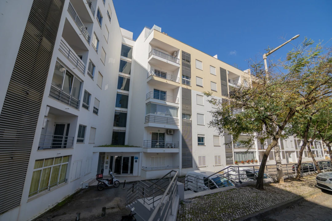 Apartamento T3 para Venda em Portimão Foto 2