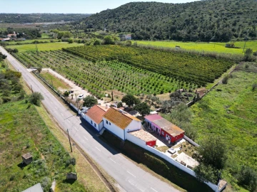 Moradia T7 para Venda em Silves