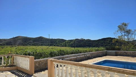 Moradia T4 para Venda em Silves