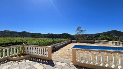 Moradia T4 para Venda em Silves