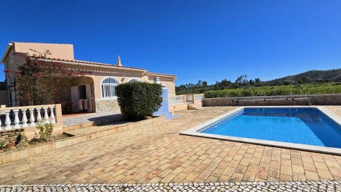 Moradia T4 para Venda em Silves