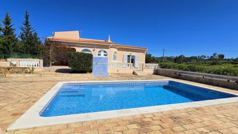 Moradia T4 para Venda em Silves